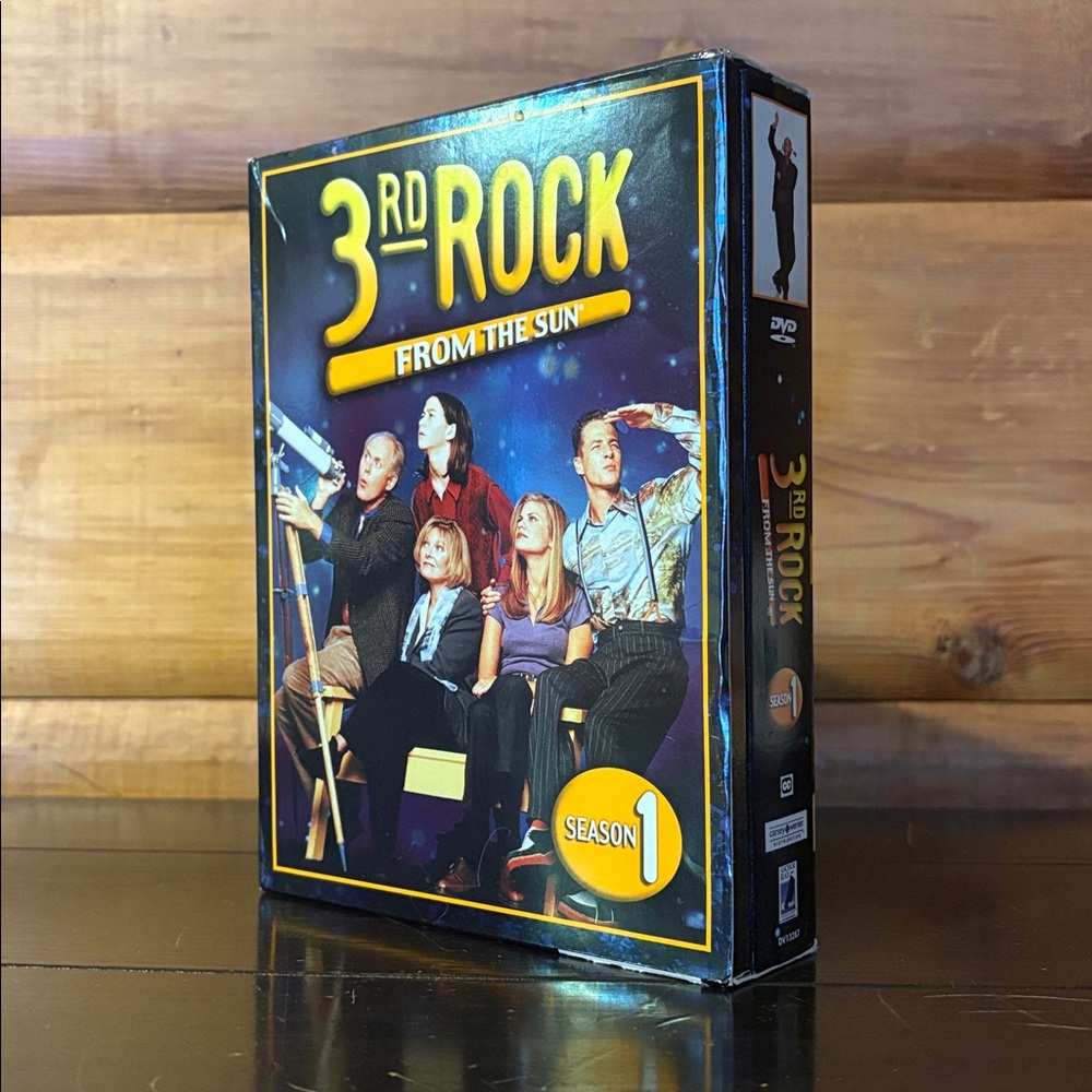 3rd Rock from the Sun: The Complete Season 1 DVD box set